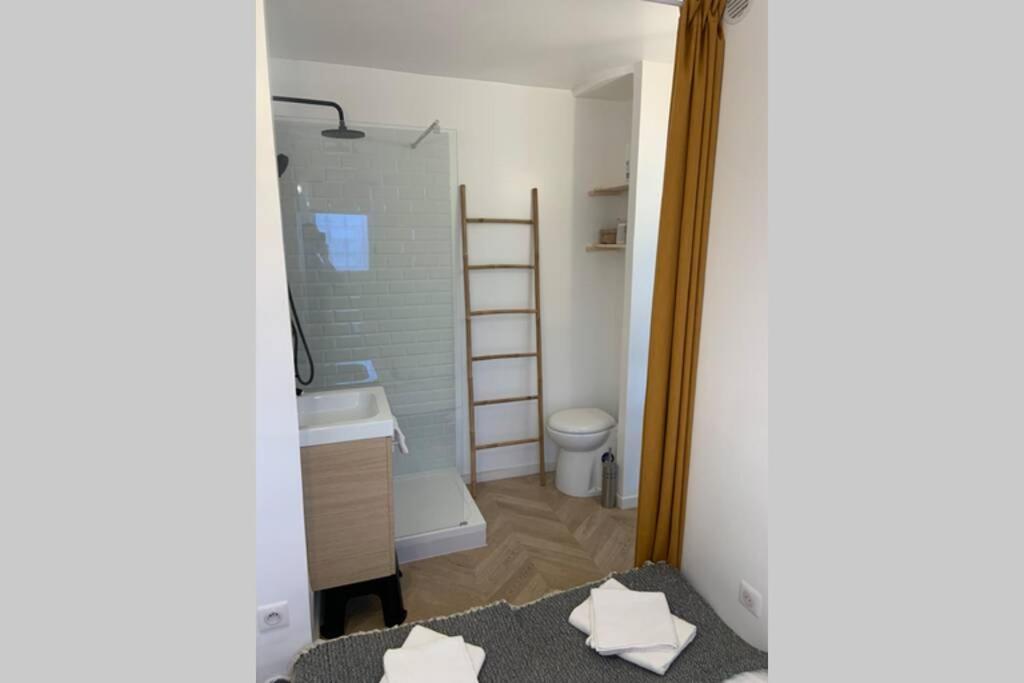 Appartement Les Bains de Mer YourHostHelper à Bandol Extérieur photo