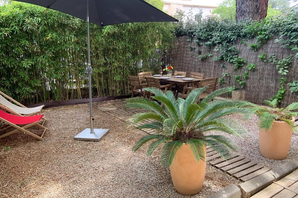 Appartement Les Bains de Mer YourHostHelper à Bandol Extérieur photo